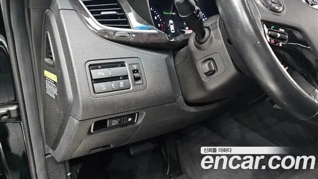 2017 Kia The New K9 3.8 GDI Noblesse Sold VIN KNALU413BHS035290 – photo 19 2017 Kia The New K9 3.8 GDI Noblesse Sold VIN KNALU413BHS035290 – photo 19