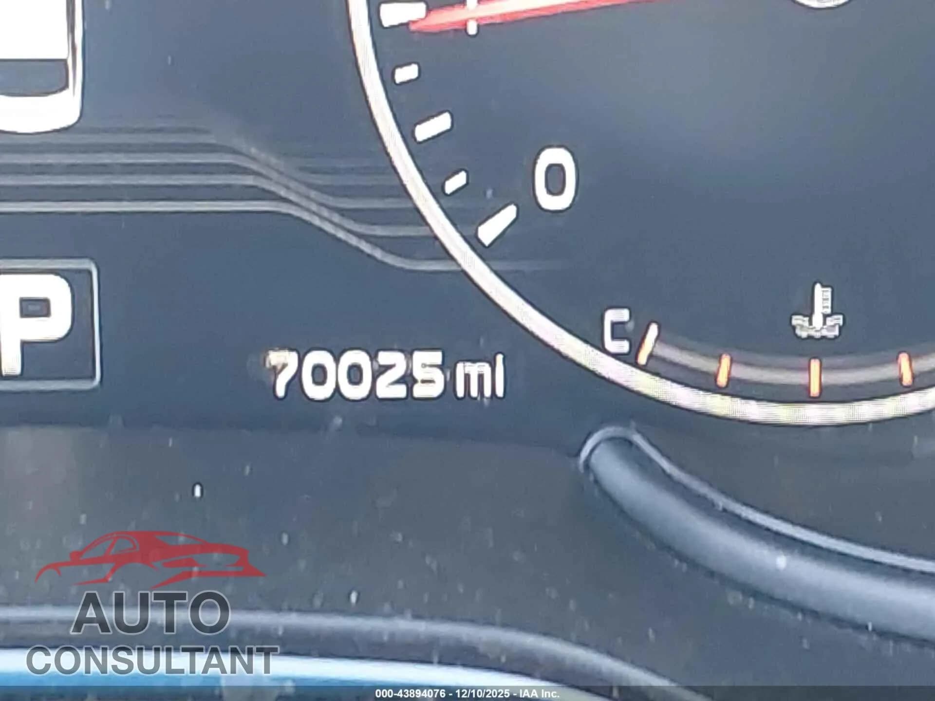 2016 KIA K900 Damaged VIN KNALW4D41G6031200 – photo 15 2016 KIA K900 Damaged VIN KNALW4D41G6031200 – photo 15