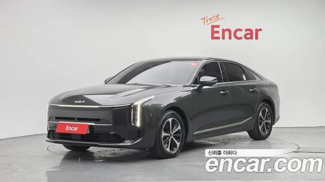 2025 Kia The New K8 Hybrid Noblesse Light Sold VIN KNAM1411BSA094641 – exterior detail 2025 Kia The New K8 Hybrid Noblesse Light Sold VIN KNAM1411BSA094641 – exterior detail
