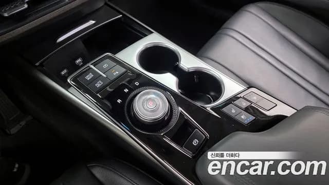 2022 Kia K8 2.5 Gasoline 2WD Sold VIN KNAM141BBNA029616 – exterior detail 2022 Kia K8 2.5 Gasoline 2WD Sold VIN KNAM141BBNA029616 – exterior detail