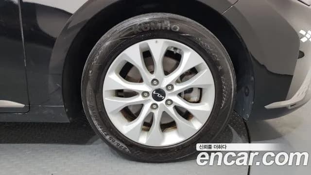 2023 Kia K8 2.5 Gasoline 2WD Sold VIN KNAM141BBPA045313 – undercarriage 2023 Kia K8 2.5 Gasoline 2WD Sold VIN KNAM141BBPA045313 – undercarriage