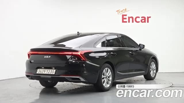 2022 Kia K8 3.5 LPG 2WD Sold VIN KNAM141FBNA023993 – interior seats 2022 Kia K8 3.5 LPG 2WD Sold VIN KNAM141FBNA023993 – interior seats