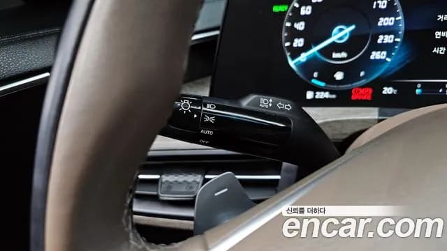 2022 Kia K8 Hybrid Noblesse Sold VIN KNAM2411BNA013678 – dashboard 2022 Kia K8 Hybrid Noblesse Sold VIN KNAM2411BNA013678 – dashboard