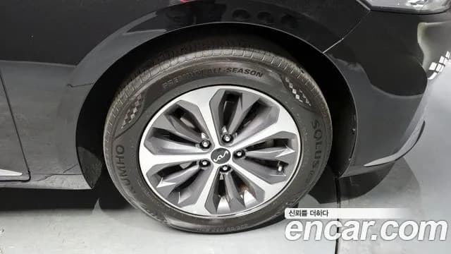 2022 Kia K8 Hybrid Noblesse Sold VIN KNAM2411BNA013678 – engine bay 2022 Kia K8 Hybrid Noblesse Sold VIN KNAM2411BNA013678 – engine bay
