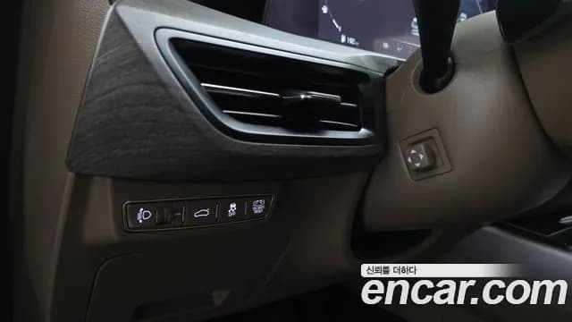 2022 Kia K8 Hybrid Noblesse Sold VIN KNAM2411BNA014324 – interior seats 2022 Kia K8 Hybrid Noblesse Sold VIN KNAM2411BNA014324 – interior seats