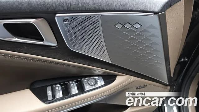 2022 Kia K8 Hybrid Noblesse Sold VIN KNAM2411BNA019090 – exterior detail 2022 Kia K8 Hybrid Noblesse Sold VIN KNAM2411BNA019090 – exterior detail