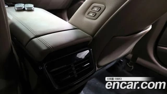 2022 Kia K8 Hybrid Noblesse Sold VIN KNAM2411BNA019609 – side profile 2022 Kia K8 Hybrid Noblesse Sold VIN KNAM2411BNA019609 – side profile