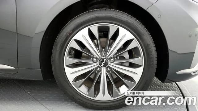 2022 Kia K8 Hybrid Noblesse Sold VIN KNAM2411BNA019766 – interior seats 2022 Kia K8 Hybrid Noblesse Sold VIN KNAM2411BNA019766 – interior seats