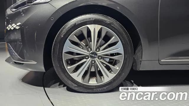 2022 Kia K8 Hybrid Noblesse Sold VIN KNAM2411BNA021036 – trunk area 2022 Kia K8 Hybrid Noblesse Sold VIN KNAM2411BNA021036 – trunk area