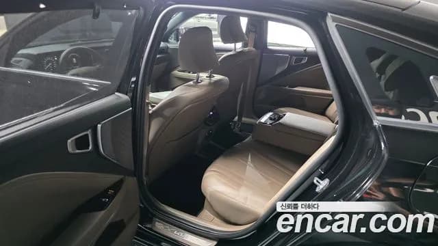 2023 Kia K8 Hybrid Noblesse Sold VIN KNAM2411BPA023416 – undercarriage 2023 Kia K8 Hybrid Noblesse Sold VIN KNAM2411BPA023416 – undercarriage