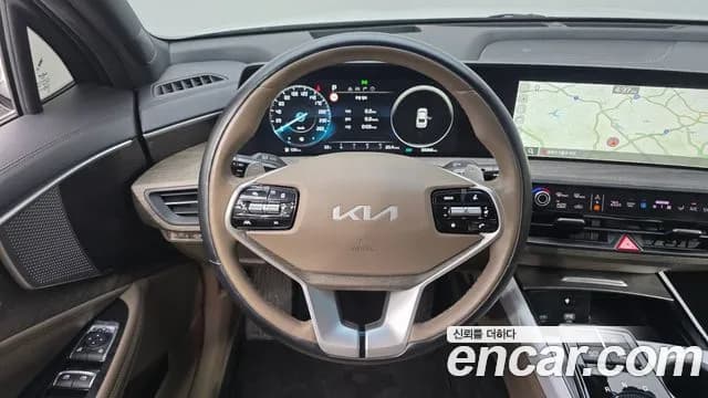 2023 Kia K8 Hybrid Noblesse Sold VIN KNAM2411BPA028617 – exterior detail 2023 Kia K8 Hybrid Noblesse Sold VIN KNAM2411BPA028617 – exterior detail