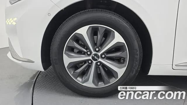 2023 Kia K8 Hybrid Noblesse Sold VIN KNAM2411BPA028617 – trunk area 2023 Kia K8 Hybrid Noblesse Sold VIN KNAM2411BPA028617 – trunk area