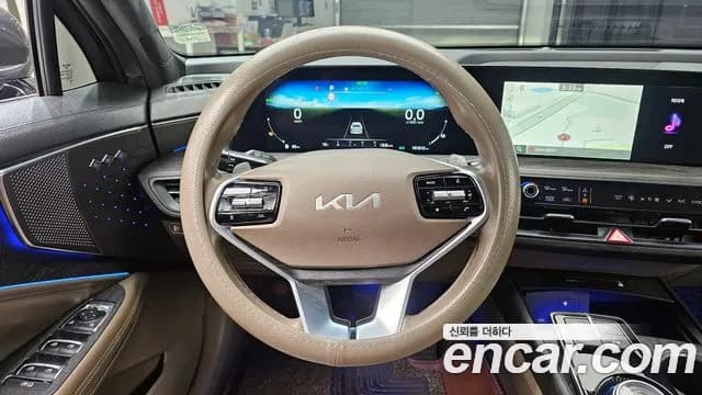 2023 Kia K8 Hybrid Noblesse Sold VIN KNAM2411BPA035751 – side profile 2023 Kia K8 Hybrid Noblesse Sold VIN KNAM2411BPA035751 – side profile