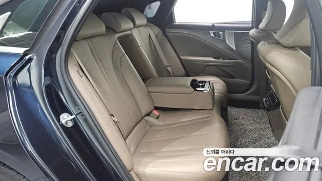 2023 Kia K8 Hybrid Noblesse Sold VIN KNAM2411BPA042706 – side profile 2023 Kia K8 Hybrid Noblesse Sold VIN KNAM2411BPA042706 – side profile