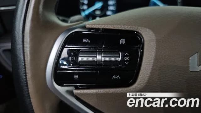 2023 Kia K8 Hybrid Noblesse Sold VIN KNAM2411BPA043437 – rear exterior 2023 Kia K8 Hybrid Noblesse Sold VIN KNAM2411BPA043437 – rear exterior