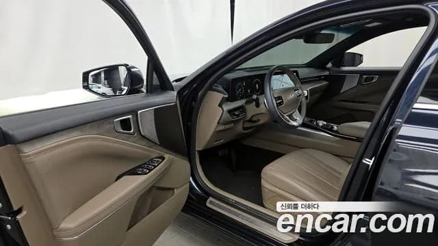 2023 Kia K8 Hybrid Noblesse Sold VIN KNAM2411BPA047108 – side profile 2023 Kia K8 Hybrid Noblesse Sold VIN KNAM2411BPA047108 – side profile