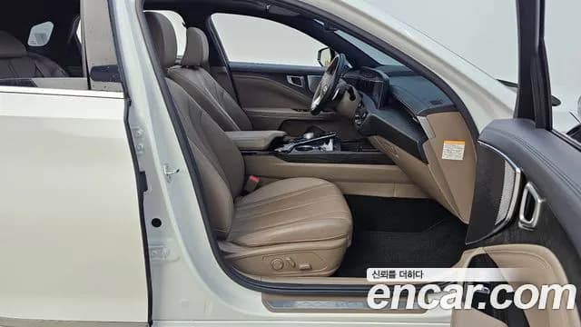 2023 Kia K8 Hybrid Noblesse Sold VIN KNAM2411BPA049983 – exterior detail 2023 Kia K8 Hybrid Noblesse Sold VIN KNAM2411BPA049983 – exterior detail