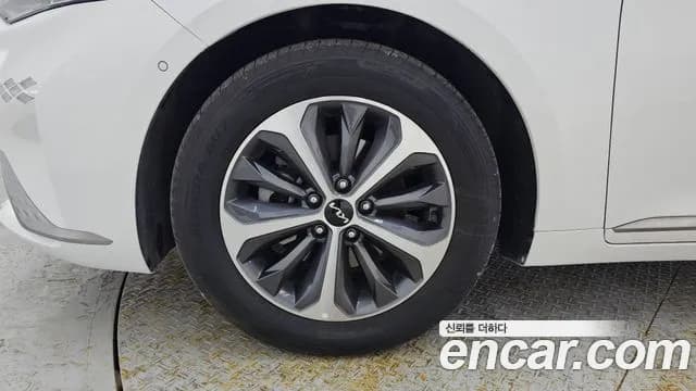 2023 Kia K8 Hybrid Noblesse Sold VIN KNAM2411BPA051378 – photo 14 2023 Kia K8 Hybrid Noblesse Sold VIN KNAM2411BPA051378 – photo 14
