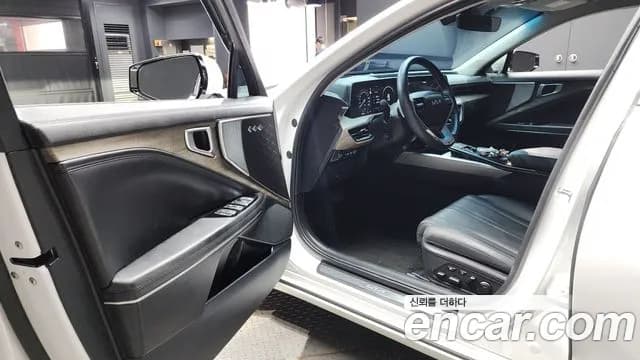 2023 Kia K8 Hybrid Noblesse Sold VIN KNAM2411BPA060674 – front exterior 2023 Kia K8 Hybrid Noblesse Sold VIN KNAM2411BPA060674 – front exterior