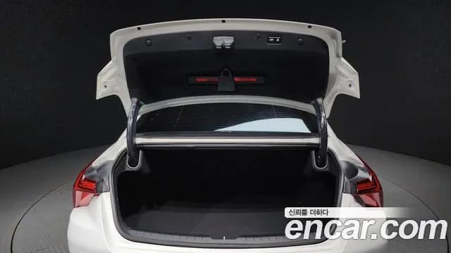 2023 Kia K8 Hybrid Noblesse Sold VIN KNAM2411BPA060674 – exterior detail 2023 Kia K8 Hybrid Noblesse Sold VIN KNAM2411BPA060674 – exterior detail
