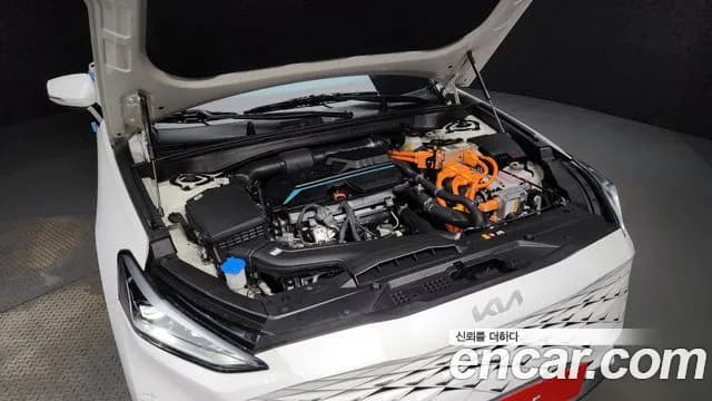 2023 Kia K8 Hybrid Noblesse Sold VIN KNAM2411BPA060674 – trunk area 2023 Kia K8 Hybrid Noblesse Sold VIN KNAM2411BPA060674 – trunk area