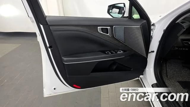 2023 Kia K8 Hybrid Noblesse Sold VIN KNAM2411BPA062599 – rear exterior 2023 Kia K8 Hybrid Noblesse Sold VIN KNAM2411BPA062599 – rear exterior