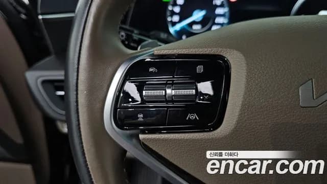 2023 Kia K8 Hybrid Noblesse Sold VIN KNAM2411BPA063388 – trunk area 2023 Kia K8 Hybrid Noblesse Sold VIN KNAM2411BPA063388 – trunk area
