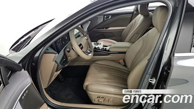 2024 Kia K8 Hybrid Noblesse Sold VIN KNAM2411BRA067851 – trunk area 2024 Kia K8 Hybrid Noblesse Sold VIN KNAM2411BRA067851 – trunk area
