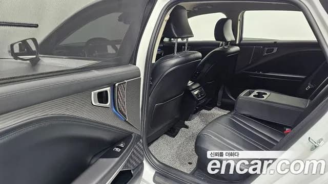 2025 Kia The New K8 Hybrid Noblesse Sold VIN KNAM2411BSA087676 – rear exterior 2025 Kia The New K8 Hybrid Noblesse Sold VIN KNAM2411BSA087676 – rear exterior