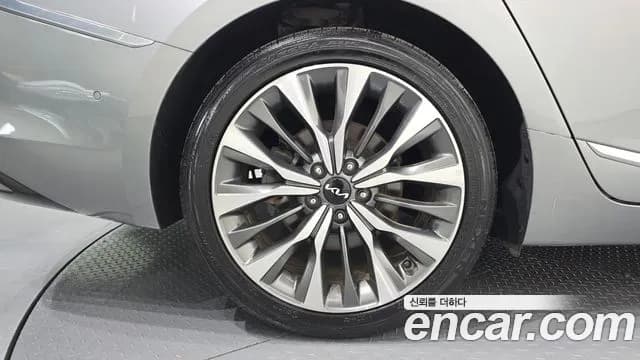 2022 Kia K8 2.5 Gasoline 2WD Sold VIN KNAM241BBNA003520 – trunk area 2022 Kia K8 2.5 Gasoline 2WD Sold VIN KNAM241BBNA003520 – trunk area