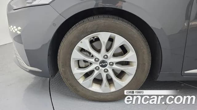 2022 Kia K8 2.5 Gasoline 2WD Sold VIN KNAM241BBNA005998 – photo 11 2022 Kia K8 2.5 Gasoline 2WD Sold VIN KNAM241BBNA005998 – photo 11