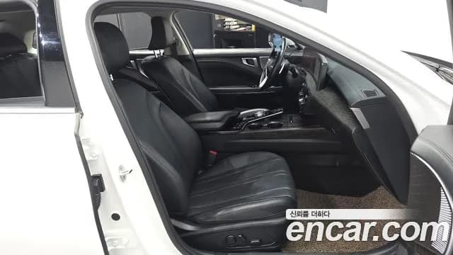 2022 Kia K8 2.5 Gasoline 2WD Sold VIN KNAM241BBNA006120 – exterior detail 2022 Kia K8 2.5 Gasoline 2WD Sold VIN KNAM241BBNA006120 – exterior detail