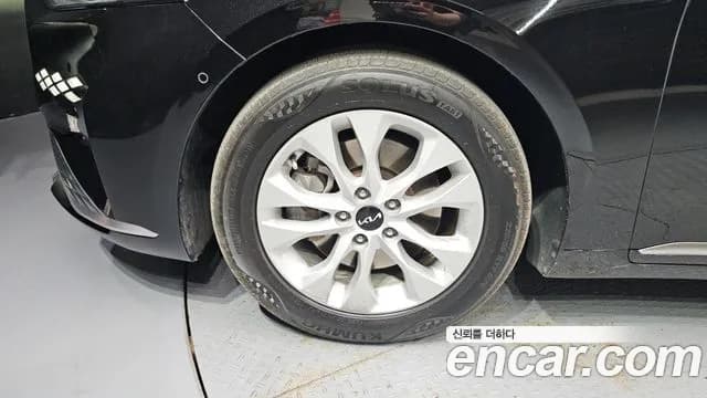 2022 Kia K8 2.5 Gasoline 2WD Sold VIN KNAM241BBNA006366 – engine bay 2022 Kia K8 2.5 Gasoline 2WD Sold VIN KNAM241BBNA006366 – engine bay