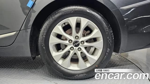 2022 Kia K8 2.5 Gasoline 2WD Sold VIN KNAM241BBNA010520 – photo 23 2022 Kia K8 2.5 Gasoline 2WD Sold VIN KNAM241BBNA010520 – photo 23