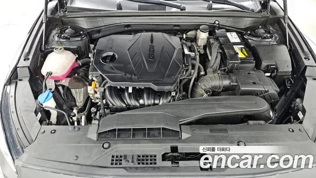 2022 Kia K8 2.5 Gasoline 2WD Sold VIN KNAM241BBNA018664 – interior seats 2022 Kia K8 2.5 Gasoline 2WD Sold VIN KNAM241BBNA018664 – interior seats