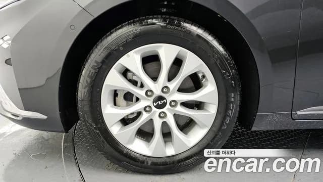 2022 Kia K8 2.5 Gasoline 2WD Sold VIN KNAM241BBNA021265 – rear exterior 2022 Kia K8 2.5 Gasoline 2WD Sold VIN KNAM241BBNA021265 – rear exterior