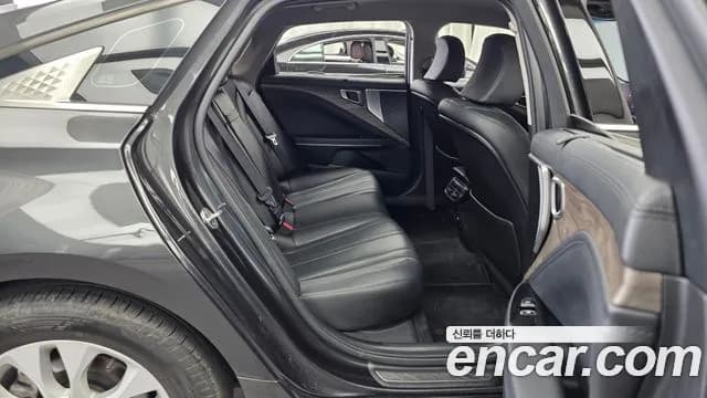 2022 Kia K8 2.5 Gasoline 2WD Sold VIN KNAM241BBNA023649 – exterior detail 2022 Kia K8 2.5 Gasoline 2WD Sold VIN KNAM241BBNA023649 – exterior detail