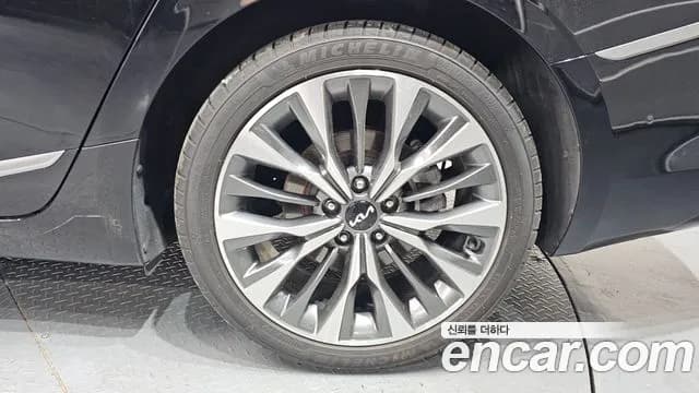 2022 Kia K8 2.5 Gasoline 2WD Sold VIN KNAM241BBNA026091 – front exterior 2022 Kia K8 2.5 Gasoline 2WD Sold VIN KNAM241BBNA026091 – front exterior