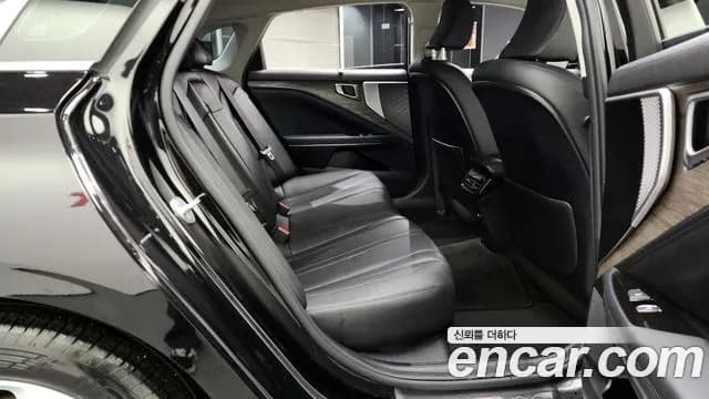 2022 Kia K8 2.5 Gasoline 2WD Sold VIN KNAM241BBNA026427 – interior seats 2022 Kia K8 2.5 Gasoline 2WD Sold VIN KNAM241BBNA026427 – interior seats