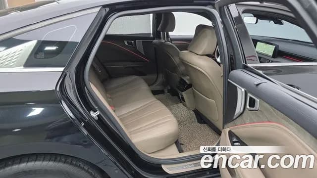 2022 Kia K8 2.5 Gasoline 2WD Sold VIN KNAM241BBNA027658 – interior seats 2022 Kia K8 2.5 Gasoline 2WD Sold VIN KNAM241BBNA027658 – interior seats
