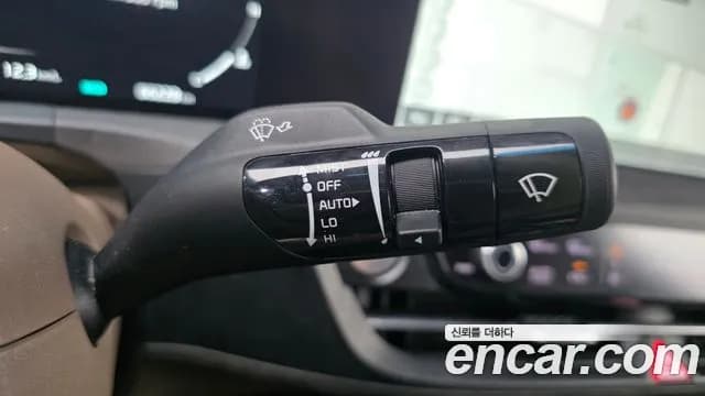 2022 Kia K8 2.5 Gasoline 2WD Sold VIN KNAM241BBNA028817 – photo 17 2022 Kia K8 2.5 Gasoline 2WD Sold VIN KNAM241BBNA028817 – photo 17