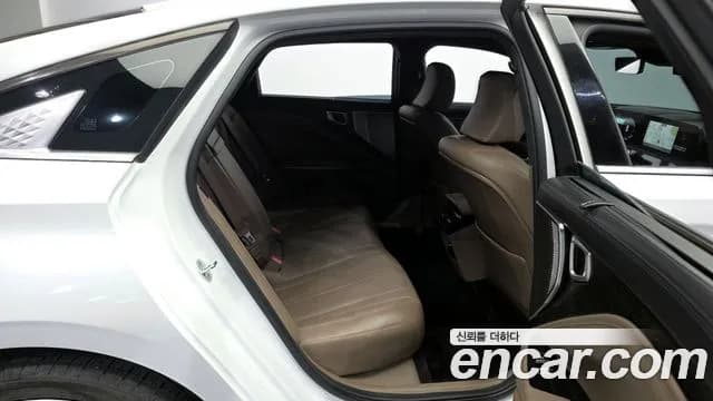 2022 Kia K8 2.5 Gasoline 2WD Sold VIN KNAM241BBNA029336 – trunk area 2022 Kia K8 2.5 Gasoline 2WD Sold VIN KNAM241BBNA029336 – trunk area