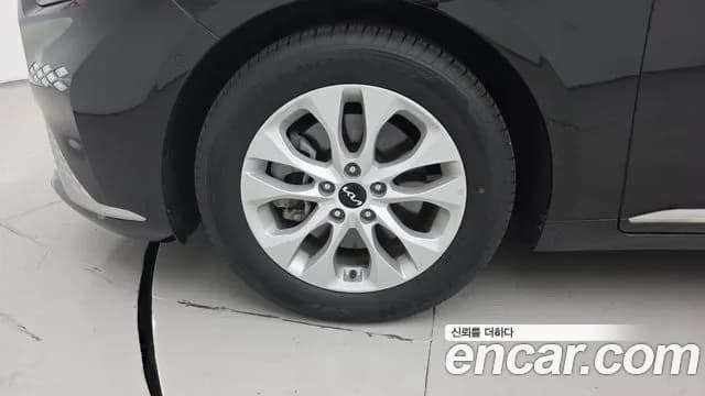 2022 Kia K8 2.5 Gasoline 2WD Sold VIN KNAM241BBNA030881 – front exterior 2022 Kia K8 2.5 Gasoline 2WD Sold VIN KNAM241BBNA030881 – front exterior