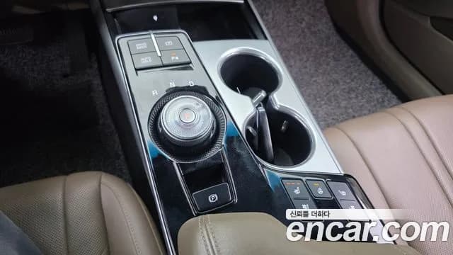 2022 Kia K8 2.5 Gasoline 2WD Sold VIN KNAM241BBNA031021 – interior seats 2022 Kia K8 2.5 Gasoline 2WD Sold VIN KNAM241BBNA031021 – interior seats