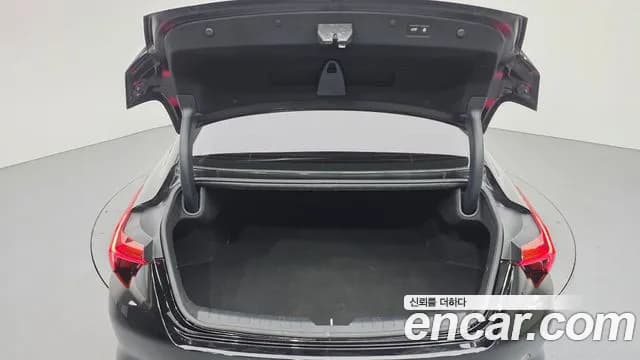 2023 Kia K8 2.5 Gasoline 2WD Sold VIN KNAM241BBPA034116 – side profile 2023 Kia K8 2.5 Gasoline 2WD Sold VIN KNAM241BBPA034116 – side profile