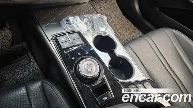 2023 Kia K8 2.5 Gasoline 2WD Sold VIN KNAM241BBPA047516 – exterior detail 2023 Kia K8 2.5 Gasoline 2WD Sold VIN KNAM241BBPA047516 – exterior detail