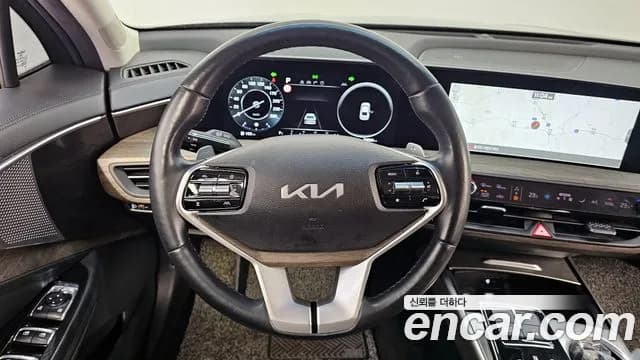 2023 Kia K8 2.5 Gasoline 2WD Sold VIN KNAM241BBPA047516 – photo 17 2023 Kia K8 2.5 Gasoline 2WD Sold VIN KNAM241BBPA047516 – photo 17