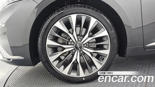 2023 Kia K8 2.5 Gasoline 2WD Sold VIN KNAM241BBPA049172 – undercarriage 2023 Kia K8 2.5 Gasoline 2WD Sold VIN KNAM241BBPA049172 – undercarriage