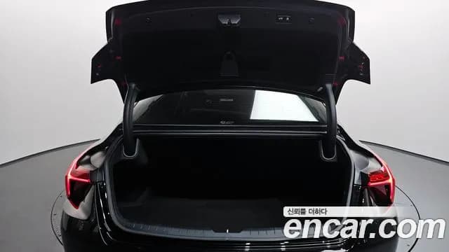 2023 Kia K8 2.5 Gasoline 2WD Sold VIN KNAM241BBPA049427 – interior seats 2023 Kia K8 2.5 Gasoline 2WD Sold VIN KNAM241BBPA049427 – interior seats