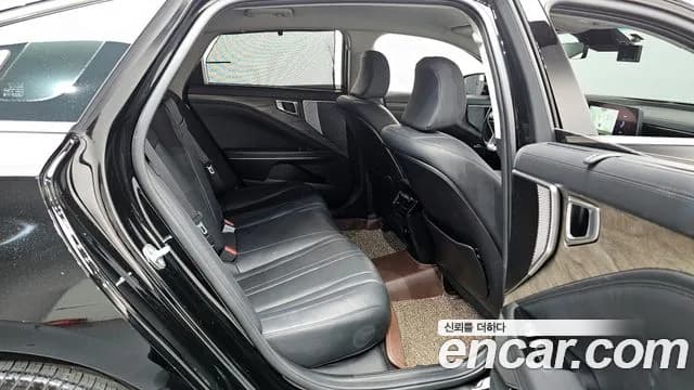 2023 Kia K8 2.5 Gasoline 2WD Sold VIN KNAM241BBPA049427 – exterior detail 2023 Kia K8 2.5 Gasoline 2WD Sold VIN KNAM241BBPA049427 – exterior detail